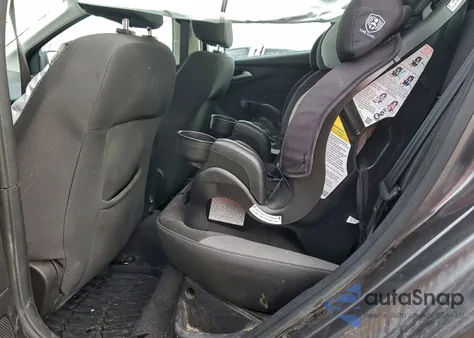 2014 Ford Focus Se z USA, uszkodzony, nr VIN 1FADP3F21EL462506